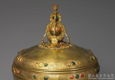 图片[2]-Gold lidded jar with gemstone inlay, Qing dynasty (1644-1912)-China Archive